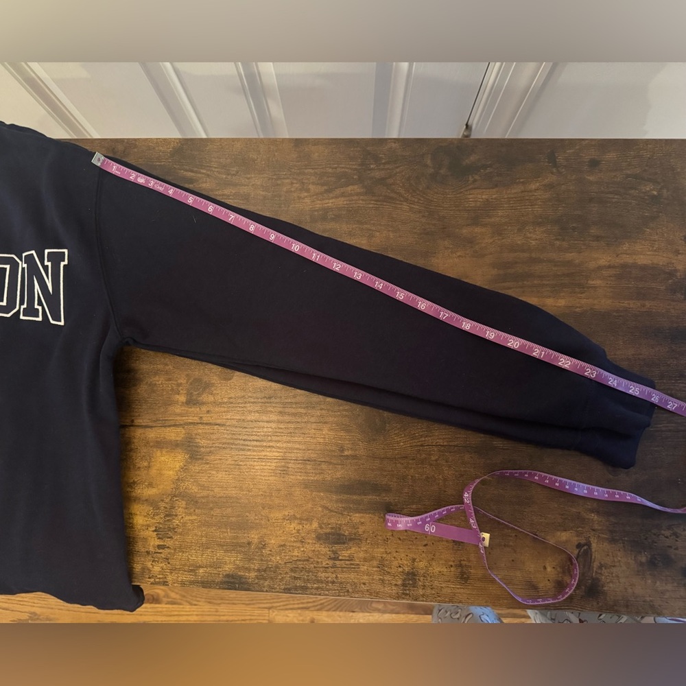 NWT Women's Embroidered Navy London England Sweatshirt Size S - 70% Cotton  SOFT - Picture 15 of 15